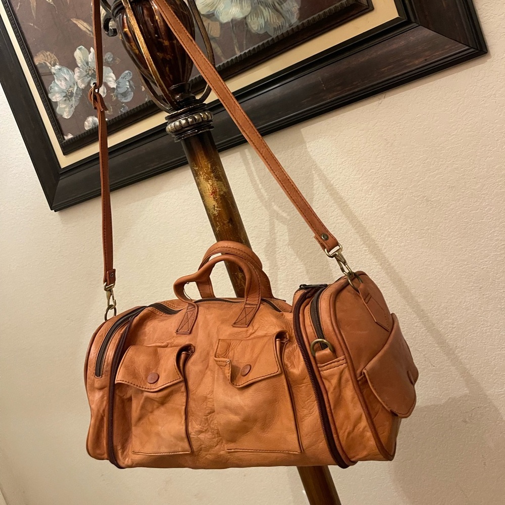 Vintage made in Colombia Genuine Leather please check all picture of condition - Picture 11 of 17